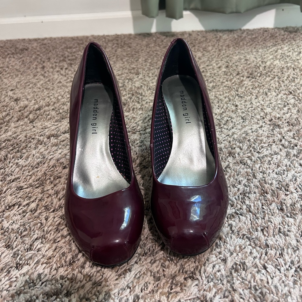 Women's Burgundy Heels
